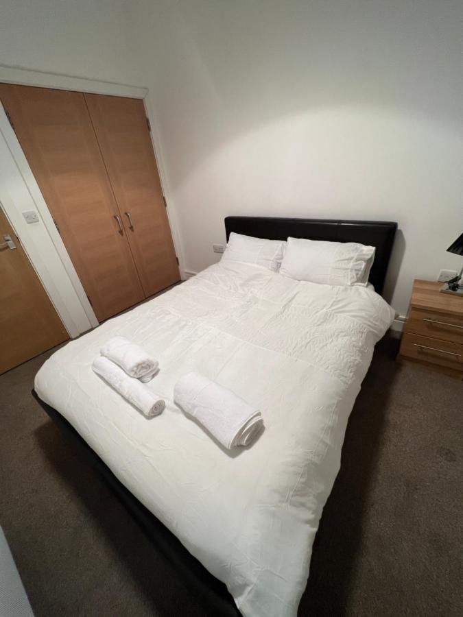 Bigkings Cosy 2 Bedroom Apartment With Free Parking In Central Манчестър Екстериор снимка